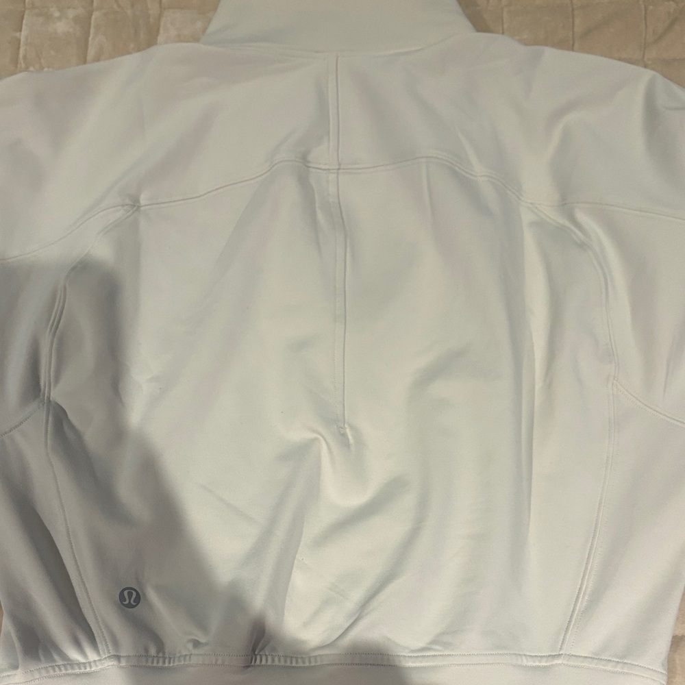 Lululemon athletica  Quarter-Zip cropped Pullover…. Never worn!!!!!! - Picture 4 of 7